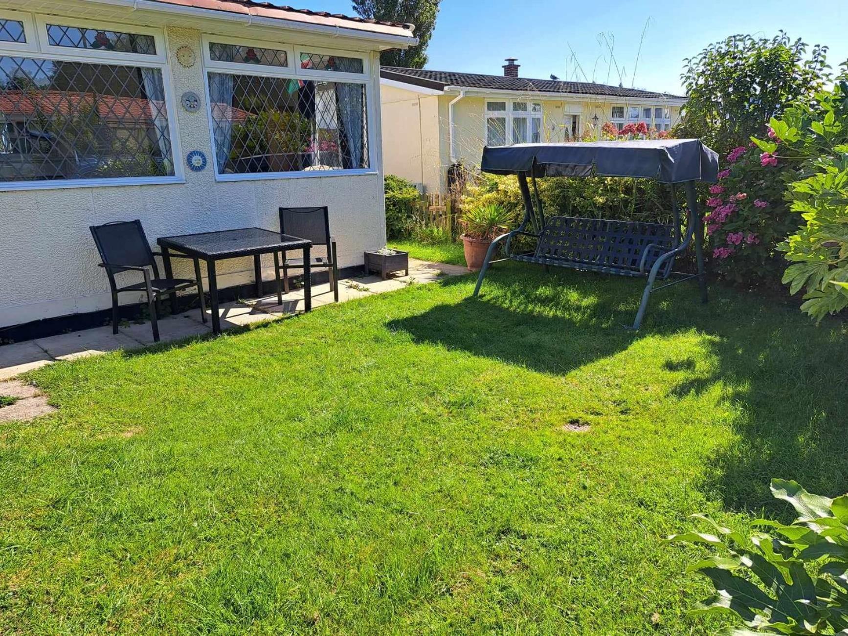 Beach & Tonic Beachside Chalet Humberston Exterior foto